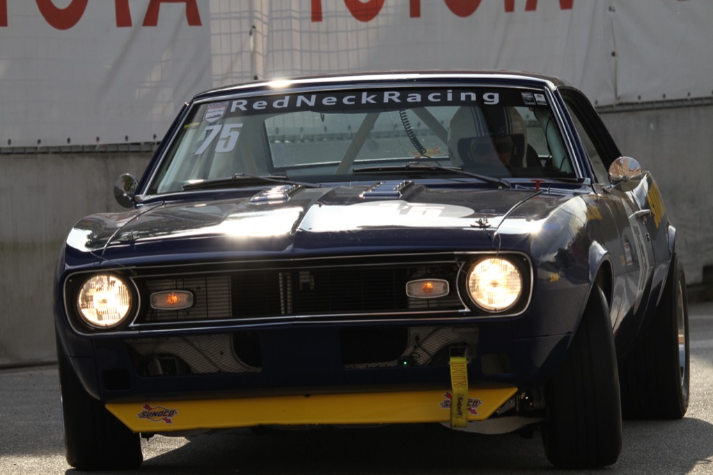 Sunoco er en klassisk sponsor i racersporten. At biler så også ligner en million, gør ikke indtrykket værre.
(Foto: Motorsporten.dk)
